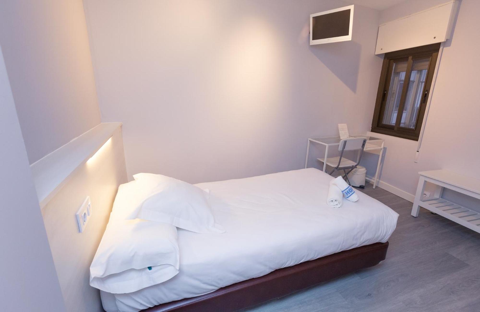 Hostal Viena Soria Esterno foto