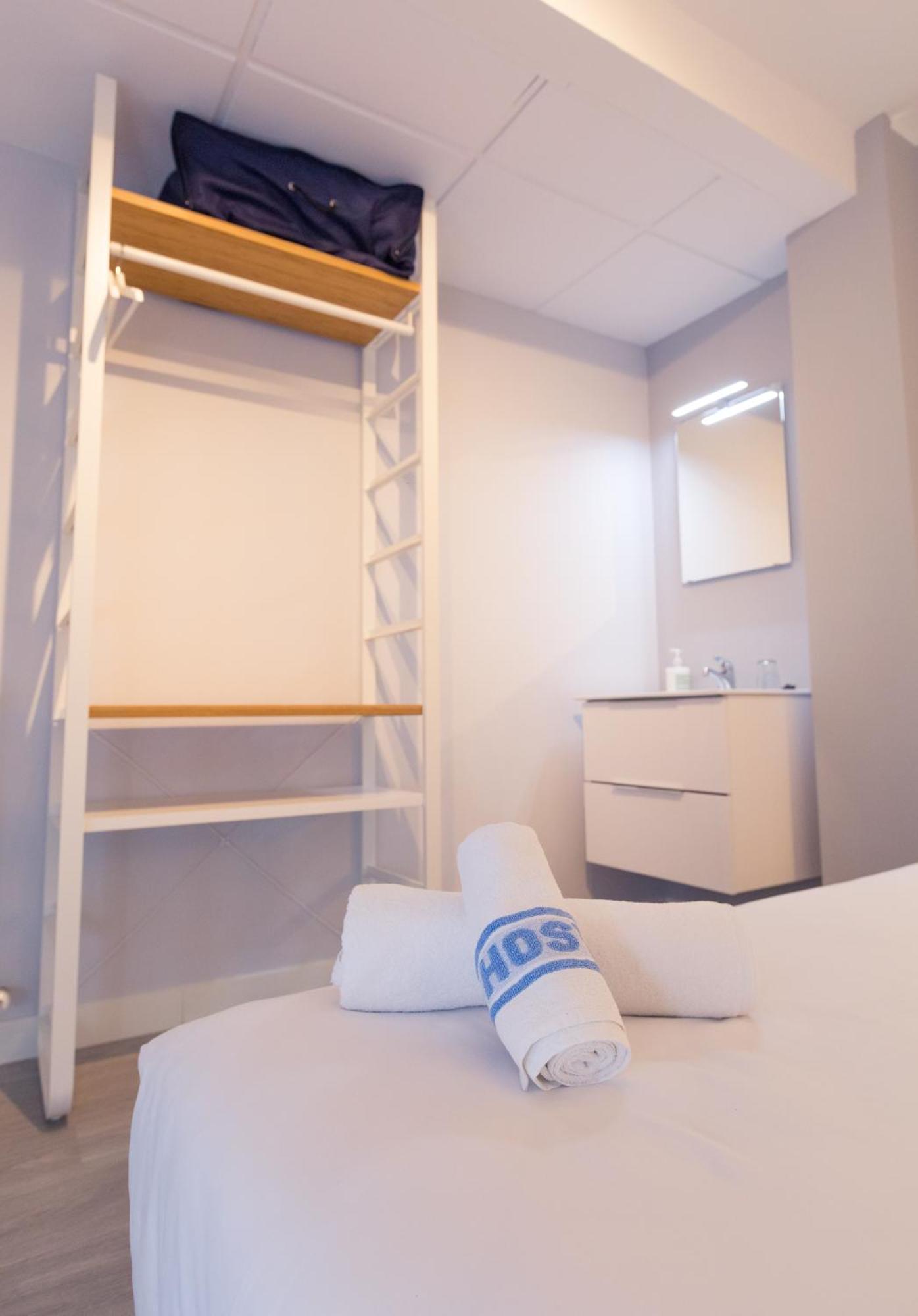 Hostal Viena Soria Esterno foto
